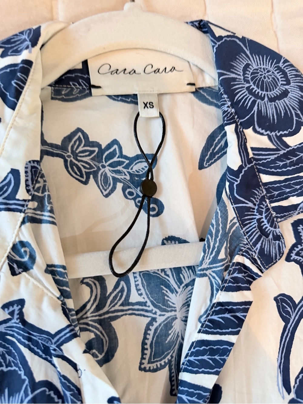Cara Cara White Dress with Blue Floral Print - Picture 2 of 2